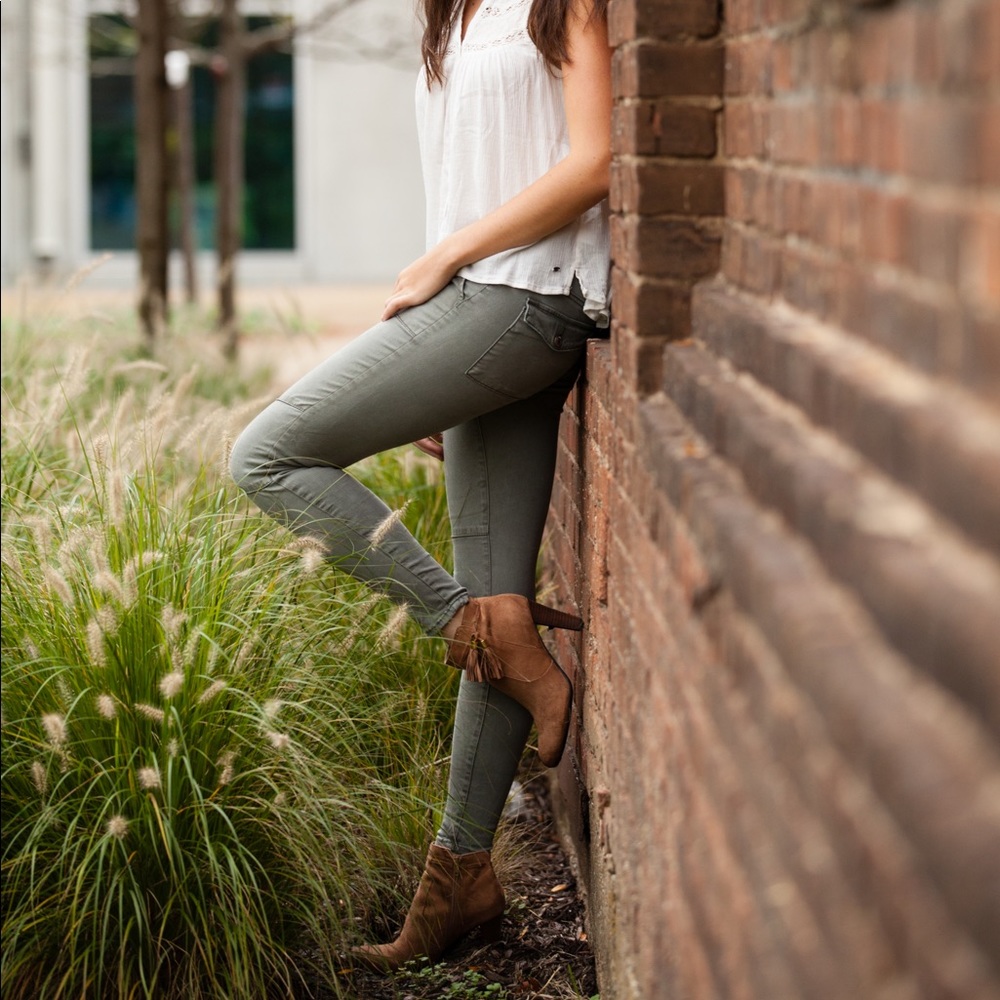 Olive green American eagle pants